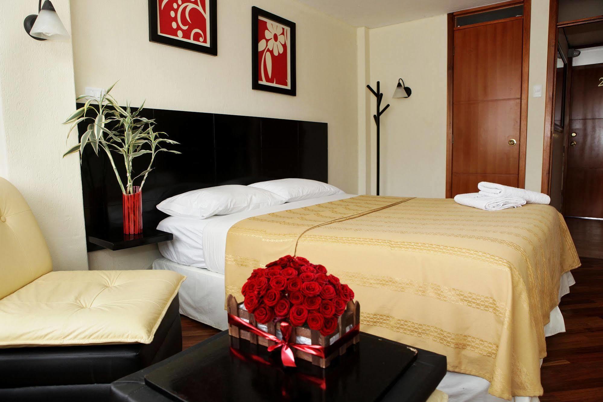 Hostal Capri Quito Eksteriør billede