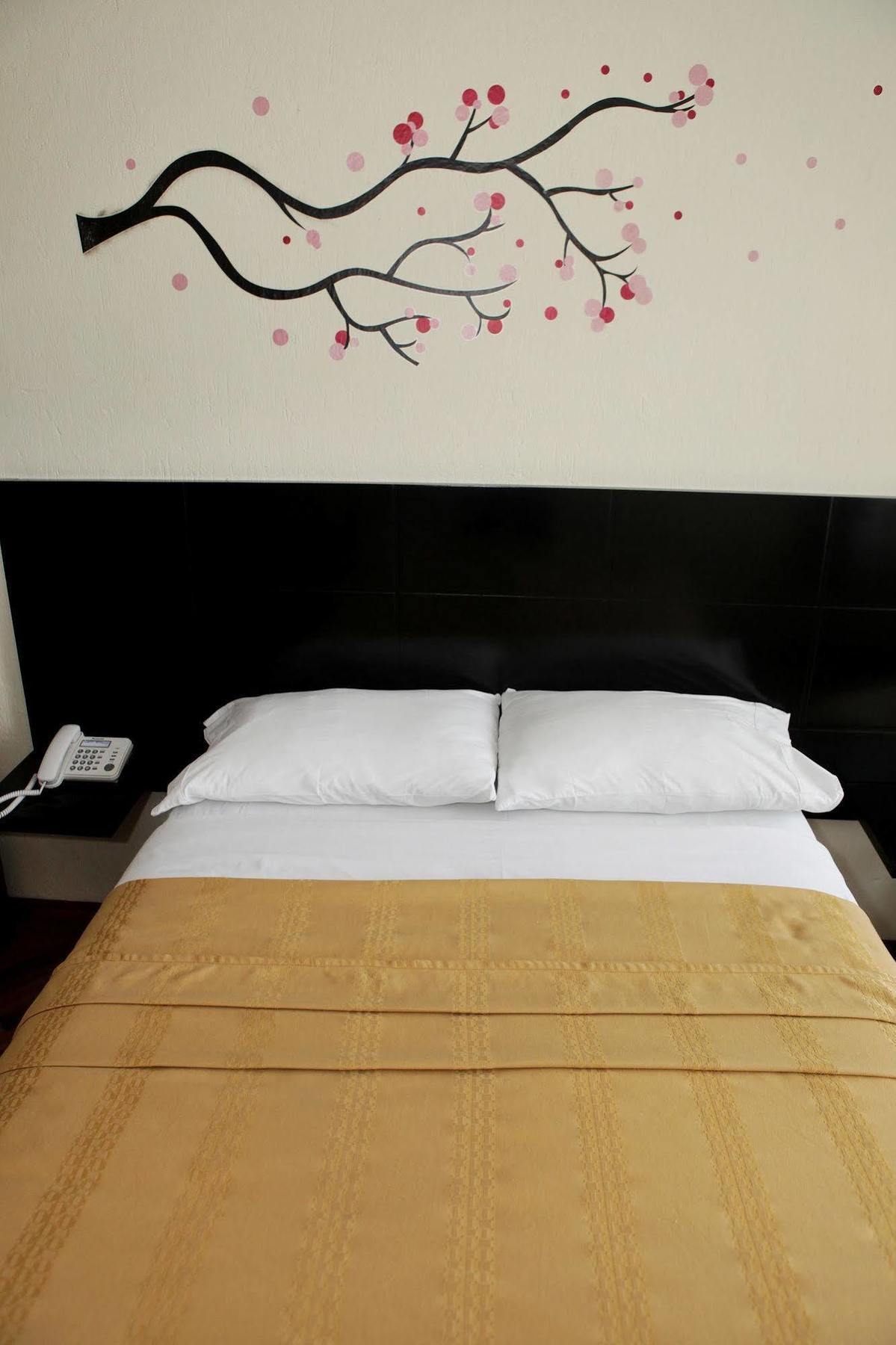 Hostal Capri Quito Eksteriør billede