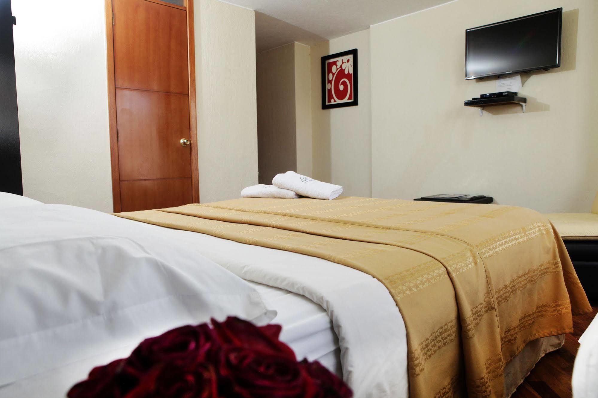 Hostal Capri Quito Eksteriør billede
