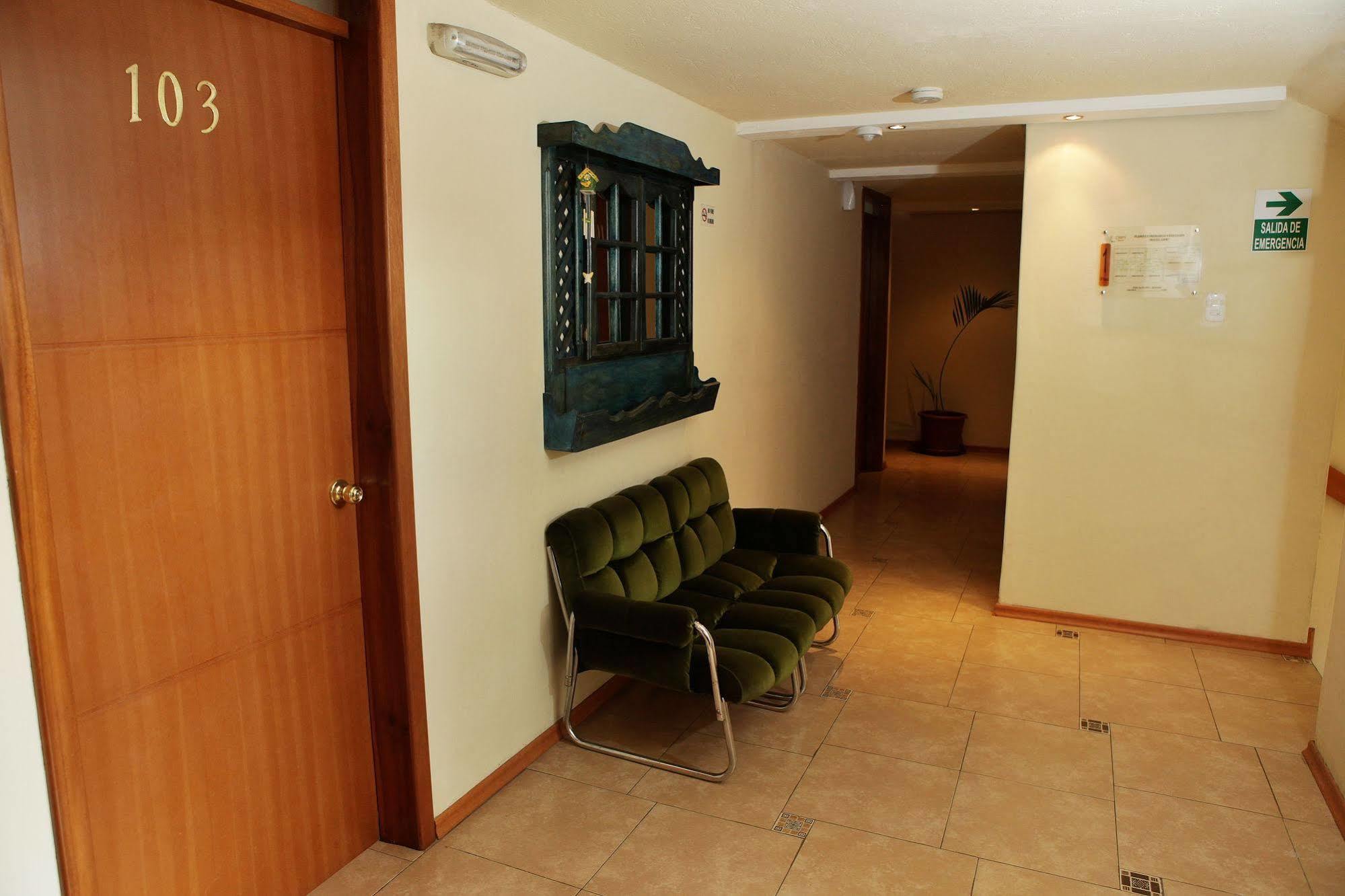 Hostal Capri Quito Eksteriør billede